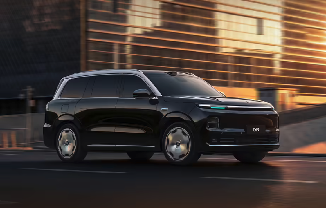 零跑D19官宣4月16日上市 旗舰配置覆盖纯电与增程版本